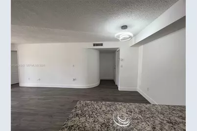 7235 NW 179th St #104, Hialeah, FL 33015 - Photo 16