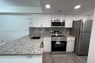 7235 NW 179th St, Hialeah, FL 33015 - Photo 10