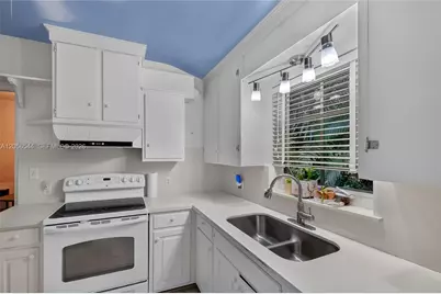 9805 NE 4th Ave Rd, Miami Shores, FL 33138 - Photo 6