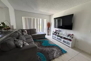 9645 NW 1st Ct, Pembroke Pines, FL 33024 - Photo 2