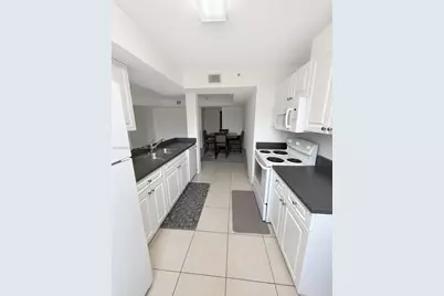 9645 NW 1st Ct #1-110, Pembroke Pines, FL 33024 - Photo 4