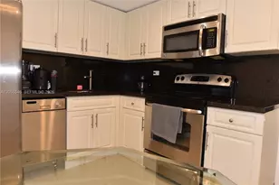 5555 Collins Ave, Miami Beach, FL 33140 - Photo 34