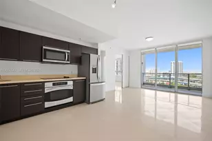 90 SW 3rd St, Miami, FL 33130 - Photo 4