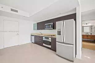 90 SW 3rd St, Miami, FL 33130 - Photo 8
