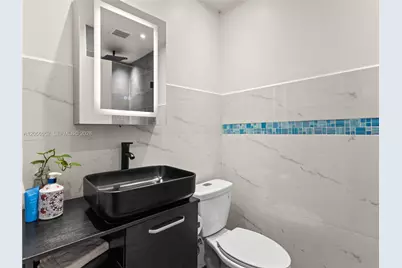 10251 NW 46th St, Doral, FL 33178 - Photo 16