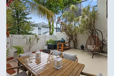 10251 NW 46th St, Doral, FL 33178 - Photo 28