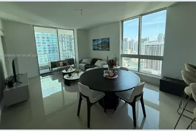 300 S Biscayne Blvd #T-3301, Miami, FL 33131 - Photo 2