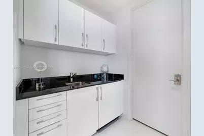18555 Collins Ave #5201, Sunny Isles Beach, FL 33160 - Photo 34