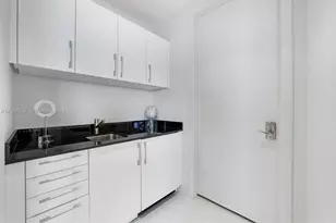 18555 Collins Ave, Sunny Isles Beach, FL 33160 - Photo 34