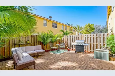 14960 SW 9th Ln #14960, Miami, FL 33194 - Photo 18