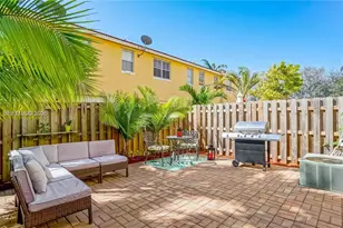 14960 SW 9th Ln, Miami, FL 33194 - Photo 18
