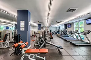 2000 N Bayshore Dr, Miami, FL 33137 - Photo 32