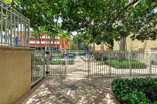 2000 N Bayshore Dr, Miami, FL 33137 - Photo 48