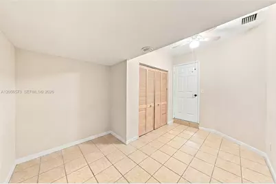 8406 NW 201st St, Hialeah, FL 33015 - Photo 72
