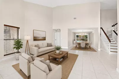 8406 NW 201st St, Hialeah, FL 33015 - Photo 4