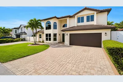 8406 NW 201st St, Hialeah, FL 33015 - Photo 2