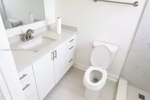 749 SE 15th St, Fort Lauderdale, FL 33316 - Photo 8