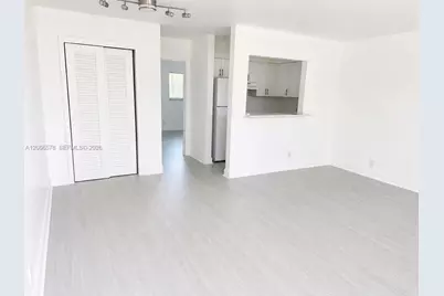 749 SE 15th St #7, Fort Lauderdale, FL 33316 - Photo 2