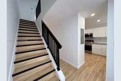 8111 SW 81st Pl, Miami, FL 33143 - Photo 12