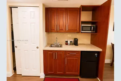 19201 Collins Ave #243, Sunny Isles Beach, FL 33160 - Photo 2