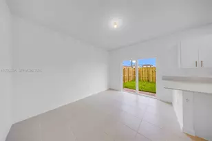 2567 SE 25th Dr, Homestead, FL 33035 - Photo 10