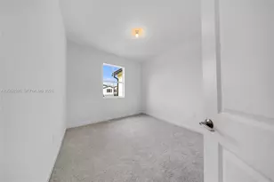 2567 SE 25th Dr, Homestead, FL 33035 - Photo 18