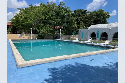 940 NE 199th St #209, Miami, FL 33179 - Photo 14