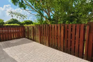 1690 SE 24th Ct, Homestead, FL 33035 - Photo 20