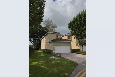 1690 SE 24th Ct, Homestead, FL 33035 - Photo 1