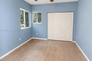1690 SE 24th Ct, Homestead, FL 33035 - Photo 18