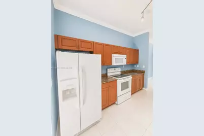 1690 SE 24th Ct, Homestead, FL 33035 - Photo 6
