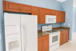 1690 SE 24th Ct, Homestead, FL 33035 - Photo 6