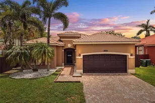 2233 SE 14th Cir, Homestead, FL 33035 - Photo 1