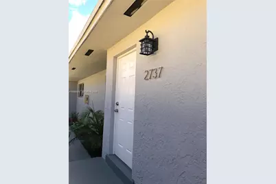 2735 NW 27th St, Miami, FL 33142 - Photo 4