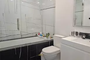 1100 Biscayne Blvd, Miami, FL 33132 - Photo 22