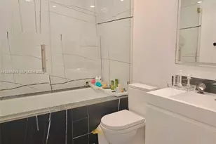 1100 Biscayne Blvd, Miami, FL 33132 - Photo 26