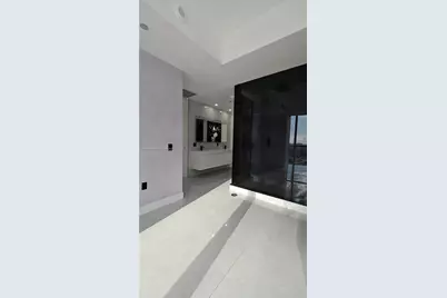 1100 Biscayne Blvd #2106, Miami, FL 33132 - Photo 10
