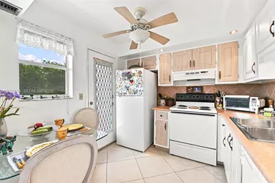 1025 SE 2nd Ave #406, Dania Beach, FL 33004 - Photo 4