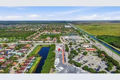 Smoke Shop For Sale in Tamiami, Kendall, FL 33184 - Photo 30