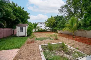 2241 Madison St, Hollywood, FL 33020 - Photo 12