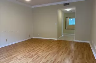 435 Lakeview Dr, Weston, FL 33326 - Photo 6