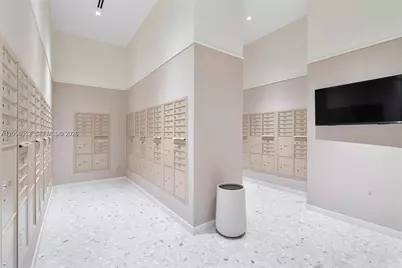 77 SE 5th St #4106, Miami, FL 33131 - Photo 42
