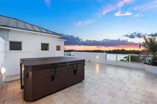 348 Elm St, Hollywood, FL 33019 - Photo 28