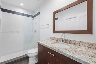 348 Elm St #B-10, Hollywood, FL 33019 - Photo 24