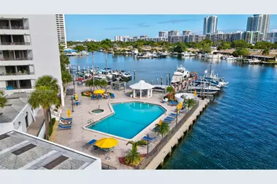 300 Three Islands Blvd #PH3A, Hallandale Beach, FL 33009 - Photo 52