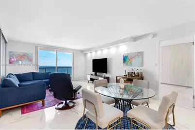 6039 Collins Ave #1527, Miami Beach, FL 33140 - Photo 1