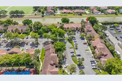 927 Coral Club Dr #927, Coral Springs, FL 33071 - Photo 2