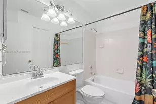 927 Coral Club Dr, Coral Springs, FL 33071 - Photo 12