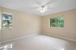 927 Coral Club Dr, Coral Springs, FL 33071 - Photo 24