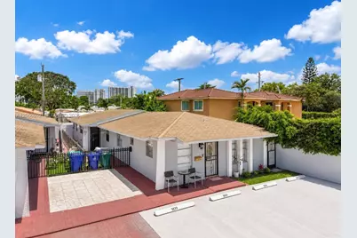 3231 SW 25th St, Miami, FL 33133 - Photo 1